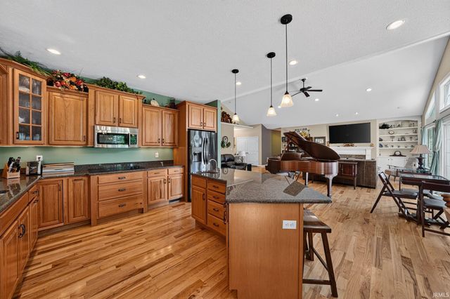 30460 Copperfield Cove, Granger, IN 46530
