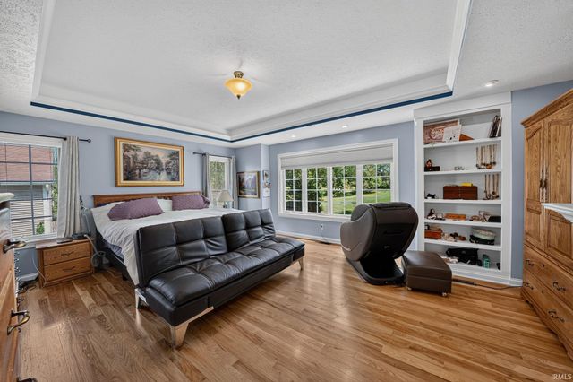 30460 Copperfield Cove, Granger, IN 46530