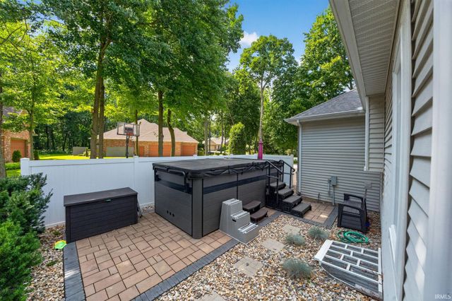 30460 Copperfield Cove, Granger, IN 46530