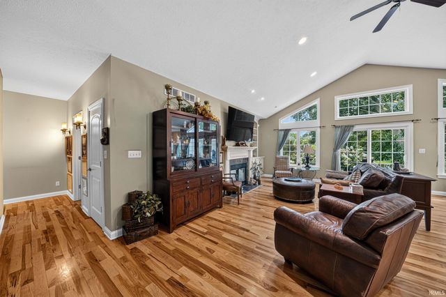 30460 Copperfield Cove, Granger, IN 46530