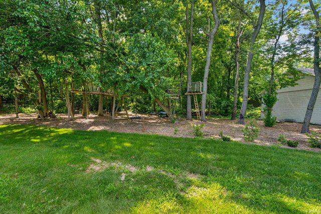 30460 Copperfield Cove, Granger, IN 46530