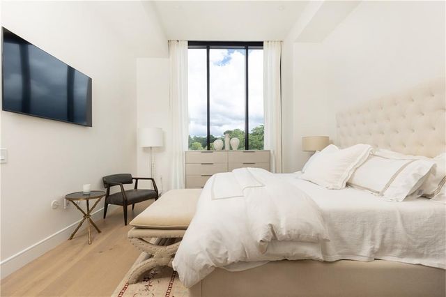 2425 Peachtree NE Road 404, Atlanta, GA 30305