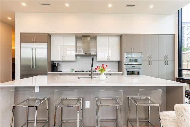 2425 Peachtree NE Road 404, Atlanta, GA 30305