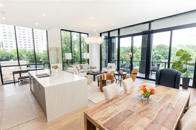 2425 Peachtree NE Road 404, Atlanta, GA 30305