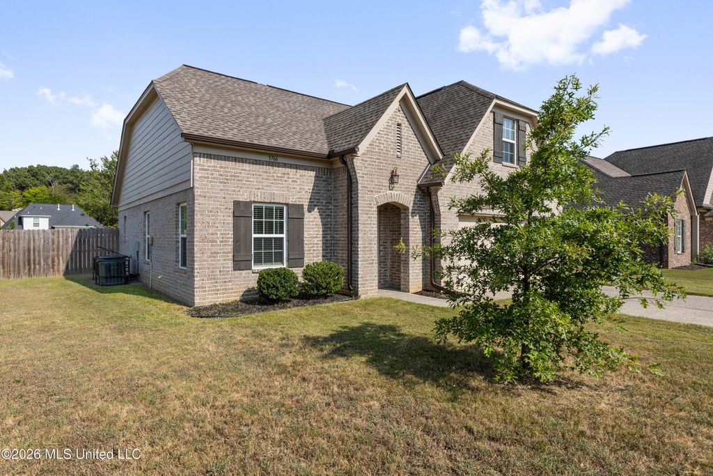 5766 Matthew Drive, Horn Lake, MS 38637 — photo 2