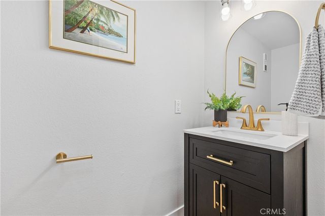 31 Columbus, Irvine, CA 92620