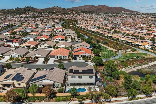 24537 Stargazer Way, Menifee, CA 92584