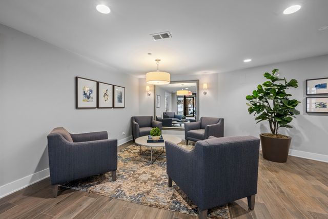 1125 Lake Cook Road 405, Northbrook, IL 60062