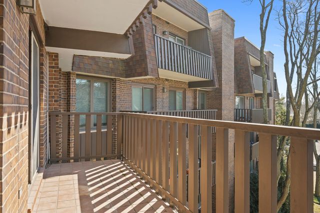 1125 Lake Cook Road 405, Northbrook, IL 60062