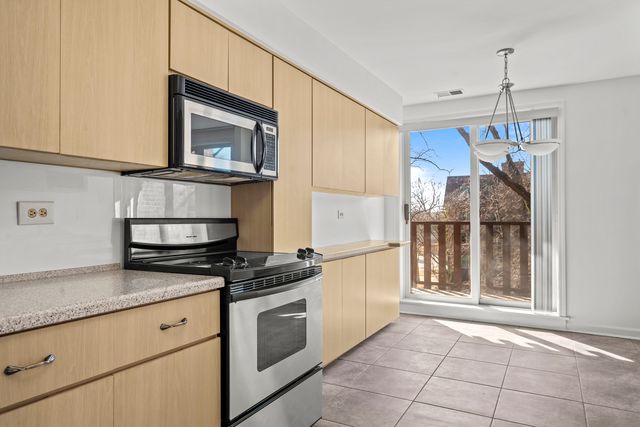 1125 Lake Cook Road 405, Northbrook, IL 60062