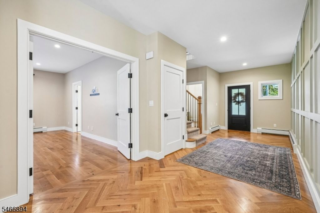 44 Peterson Pl, Mahwah Twp., NJ 07430 — photo 4