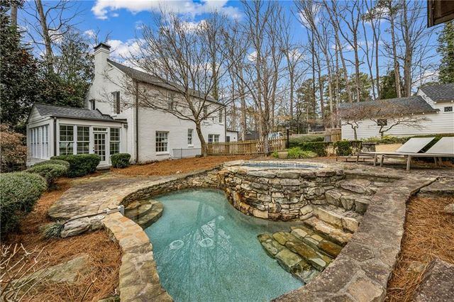 3905 Peachtree Dunwoody NE Road, Atlanta, GA 30342