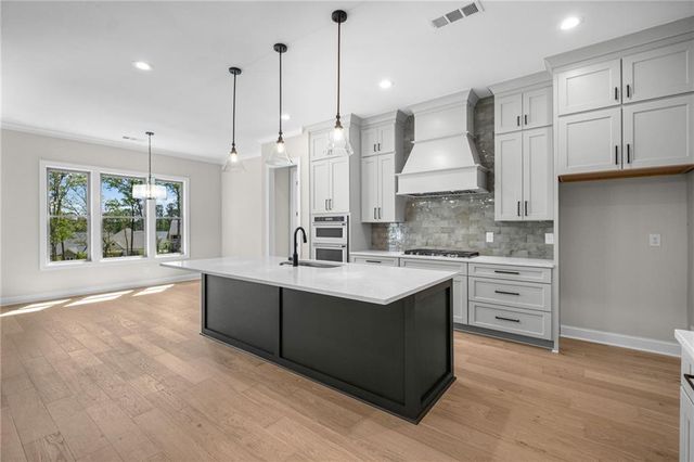 844 Lakemont Drive, Canton, GA 30114