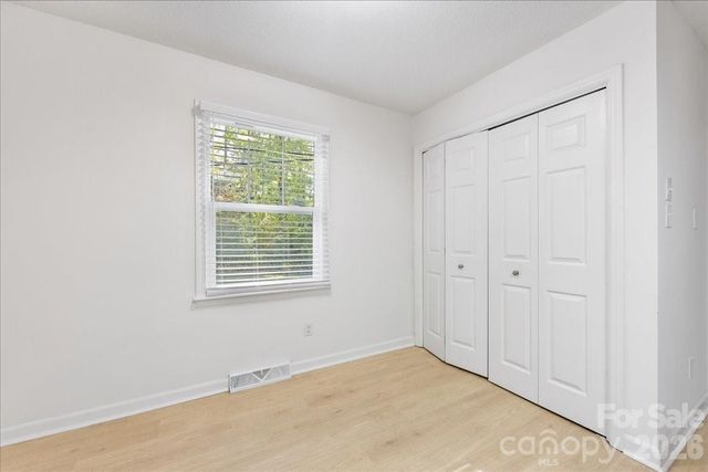 1840 Stoneyridge Drive, Charlotte, NC 28214