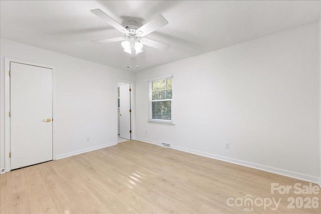1840 Stoneyridge Drive, Charlotte, NC 28214