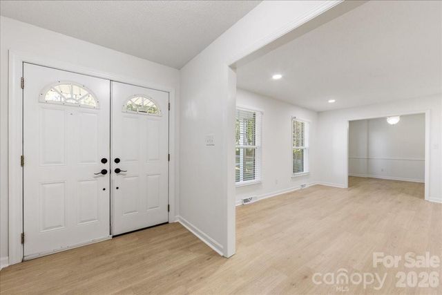 1840 Stoneyridge Drive, Charlotte, NC 28214