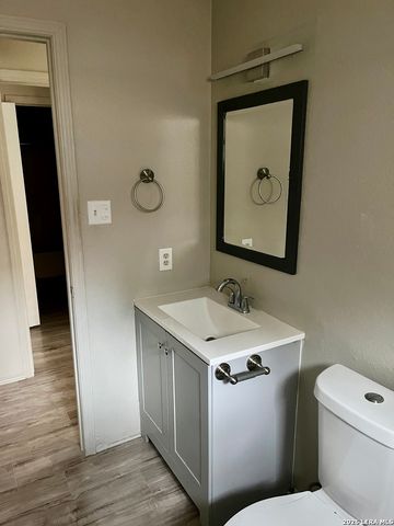 12233 RIDGE CROWN ST, San Antonio, TX 78247