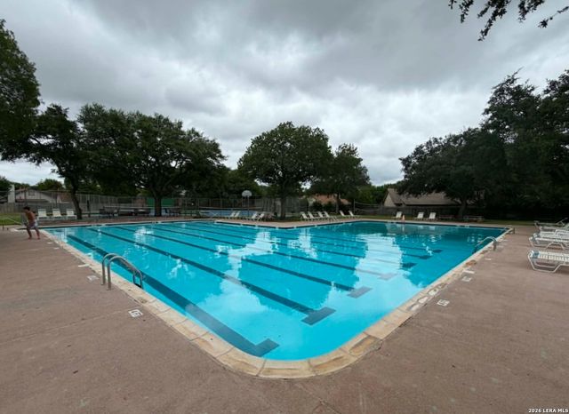 12233 RIDGE CROWN ST, San Antonio, TX 78247