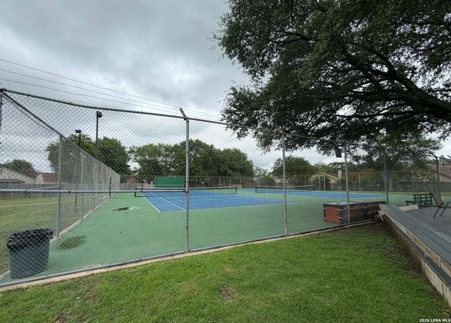 12233 RIDGE CROWN ST, San Antonio, TX 78247