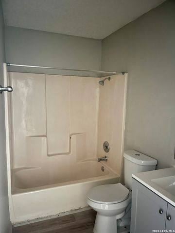 12233 RIDGE CROWN ST, San Antonio, TX 78247