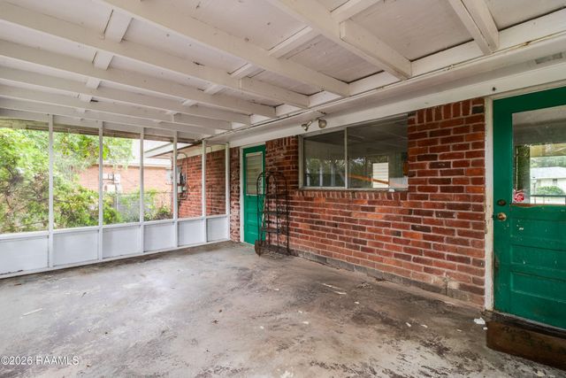105 Ashwood Drive, Lafayette, LA 70503