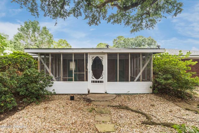 105 Ashwood Drive, Lafayette, LA 70503