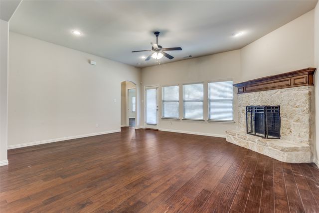 5824 Silverton Avenue, Mckinney, TX 75070