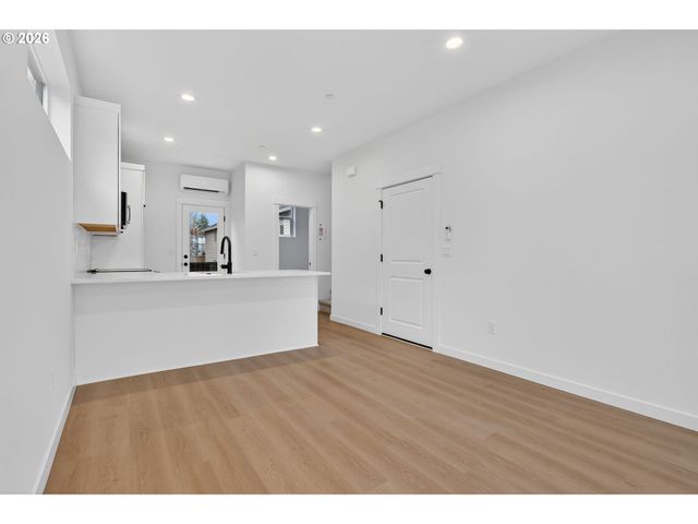 4071 Sw MCKINLEY St 36, Gresham, OR 97080