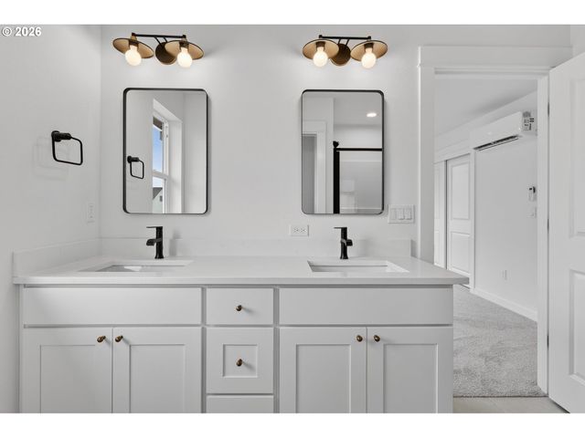 4071 Sw MCKINLEY St 36, Gresham, OR 97080