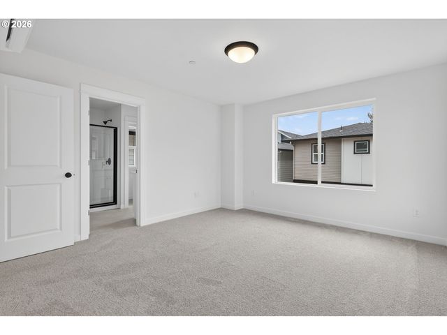 4071 Sw MCKINLEY St 36, Gresham, OR 97080