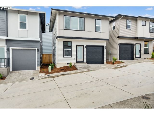 4071 Sw MCKINLEY St 36, Gresham, OR 97080