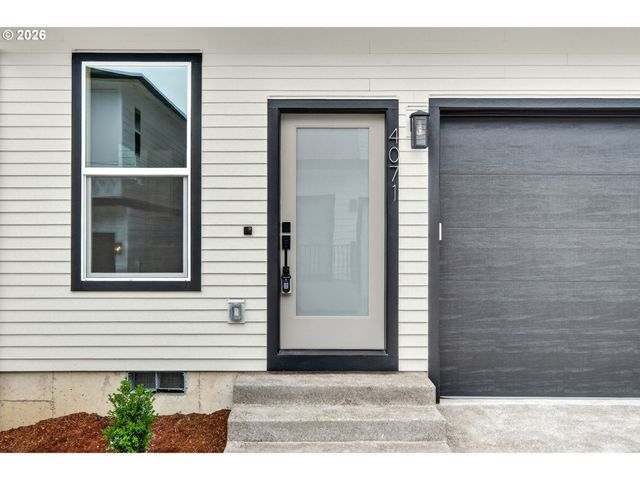 4071 Sw MCKINLEY St 36, Gresham, OR 97080