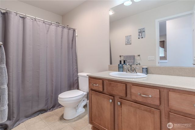 3070 Hoffman Hill Blvd, Dupont, WA 98327