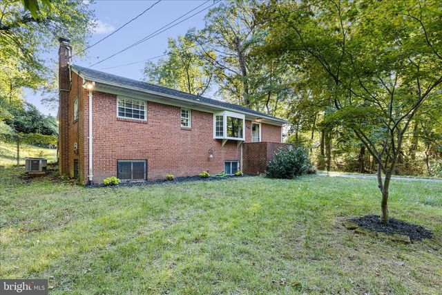 6417 OTIS ST, Landover, MD 20785