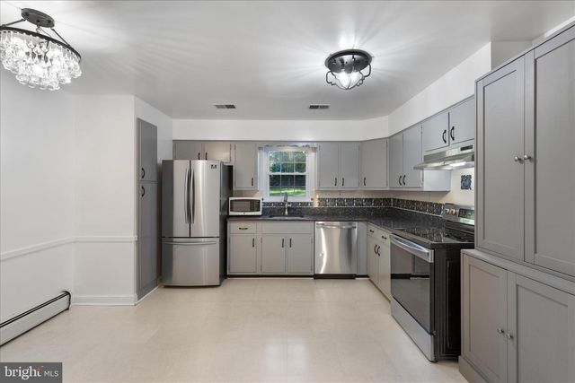 6417 OTIS ST, Landover, MD 20785