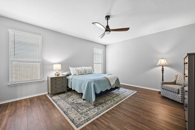 905 Apricot DR, Kyle, TX 78640