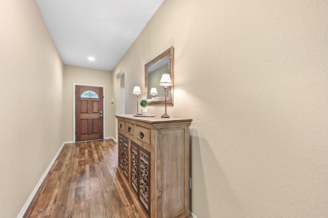 905 Apricot DR, Kyle, TX 78640