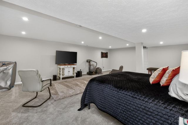 7114 Rivendell Circle, Miami Twp, OH 45459