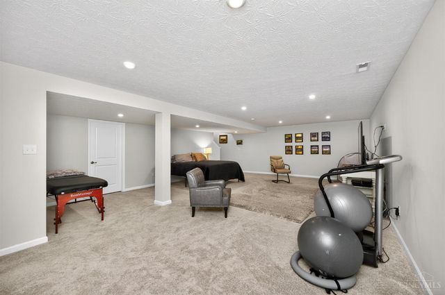 7114 Rivendell Circle, Miami Twp, OH 45459