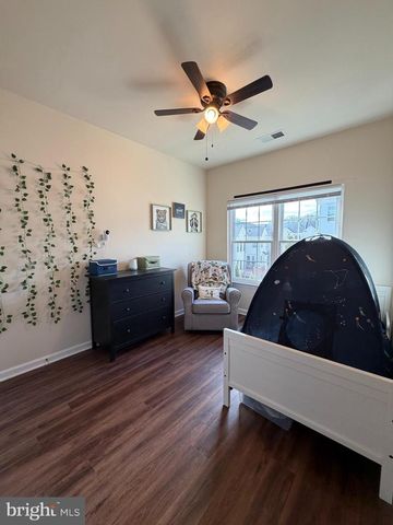 4587 DERRING LN, Fairfax, VA 22030