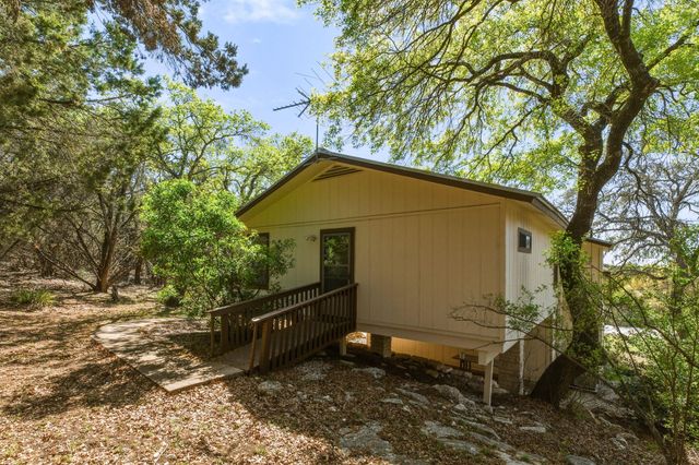 7303 White Oak DR, Lago Vista, TX 78645