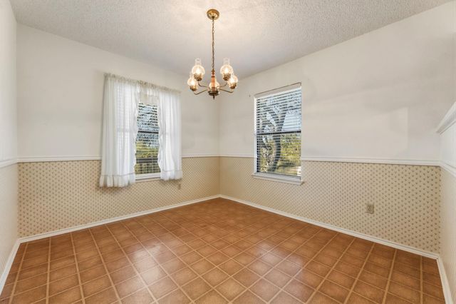 7303 White Oak DR, Lago Vista, TX 78645