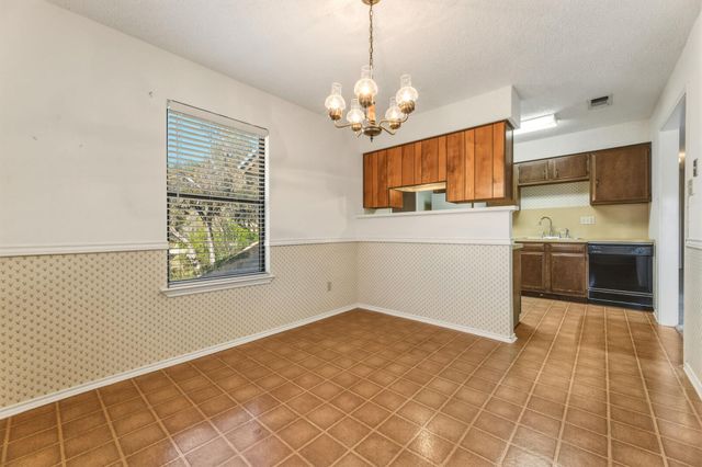 7303 White Oak DR, Lago Vista, TX 78645