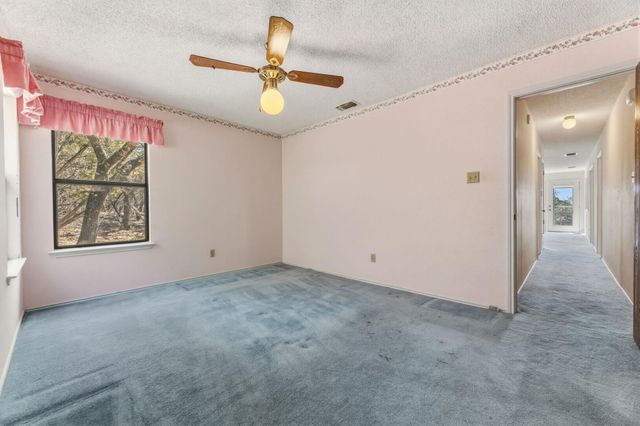 7303 White Oak DR, Lago Vista, TX 78645