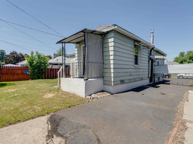 1418 E Rich Ave, Spokane, WA 99207