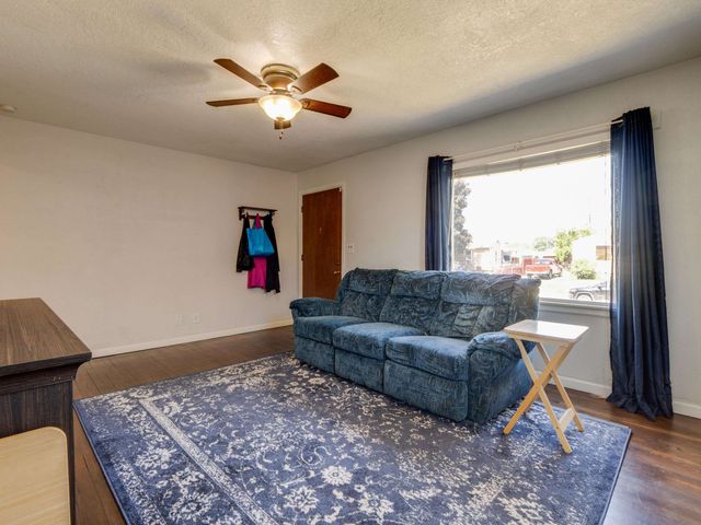 1418 E Rich Ave, Spokane, WA 99207