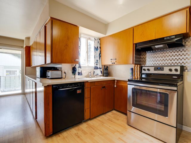 1418 E Rich Ave, Spokane, WA 99207