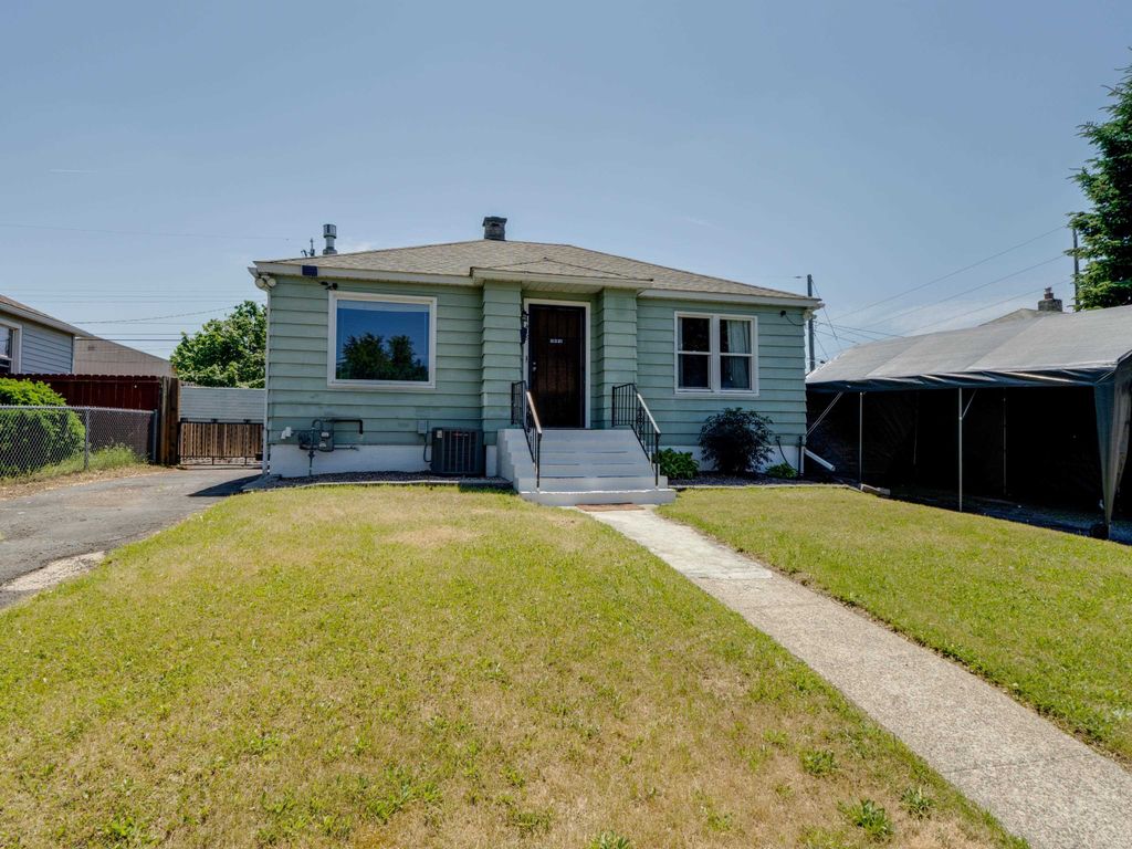 1418 E Rich Ave, Spokane, WA 99207