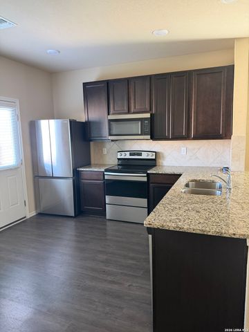 7906 CHAMPION CRK, San Antonio, TX 78252