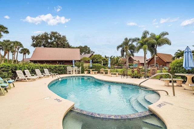 8348 Us-441, Okeechobee, FL 34974